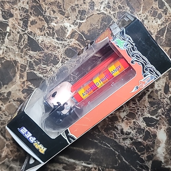 Hocus Pocus LOT (Mary Sanderson) Mug & POP Pez dispenser - Picture 11 of 12